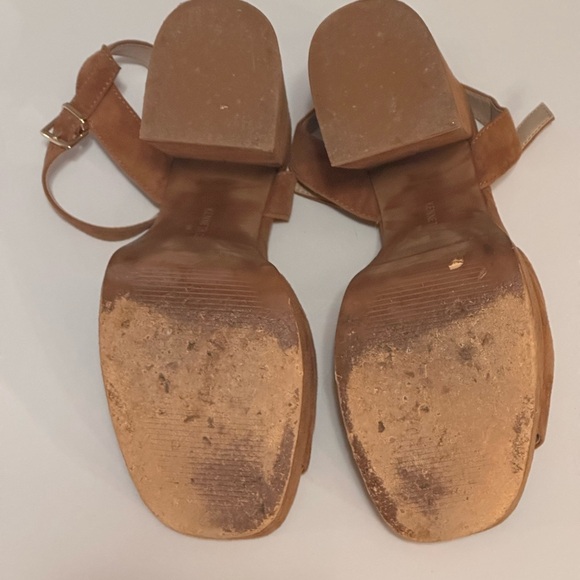 Kenneth Cole New York Dolly 115 Platform Brown Suede Sandals - Picture 5 of 5